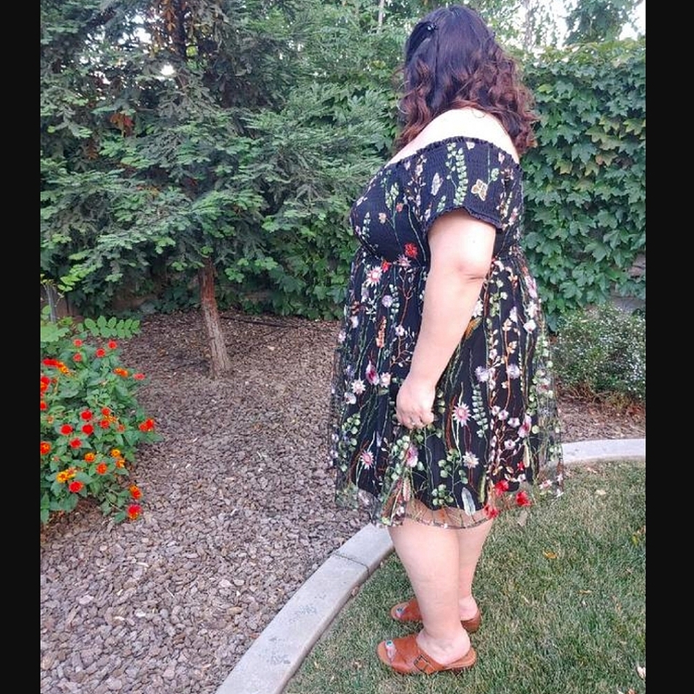 NWT Torrid Sheer Black Lace Smocked Off Shoulder Floral Embroidered Dress, sz 4 - Picture 10 of 12